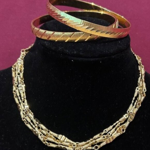 MONET Long Gold Link Necklace with 2 Bangle Bracelets - Picture 1 of 9